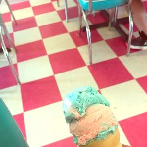 Meet your Posher, Dache